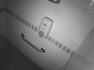 voyeurcam jb jail shower
